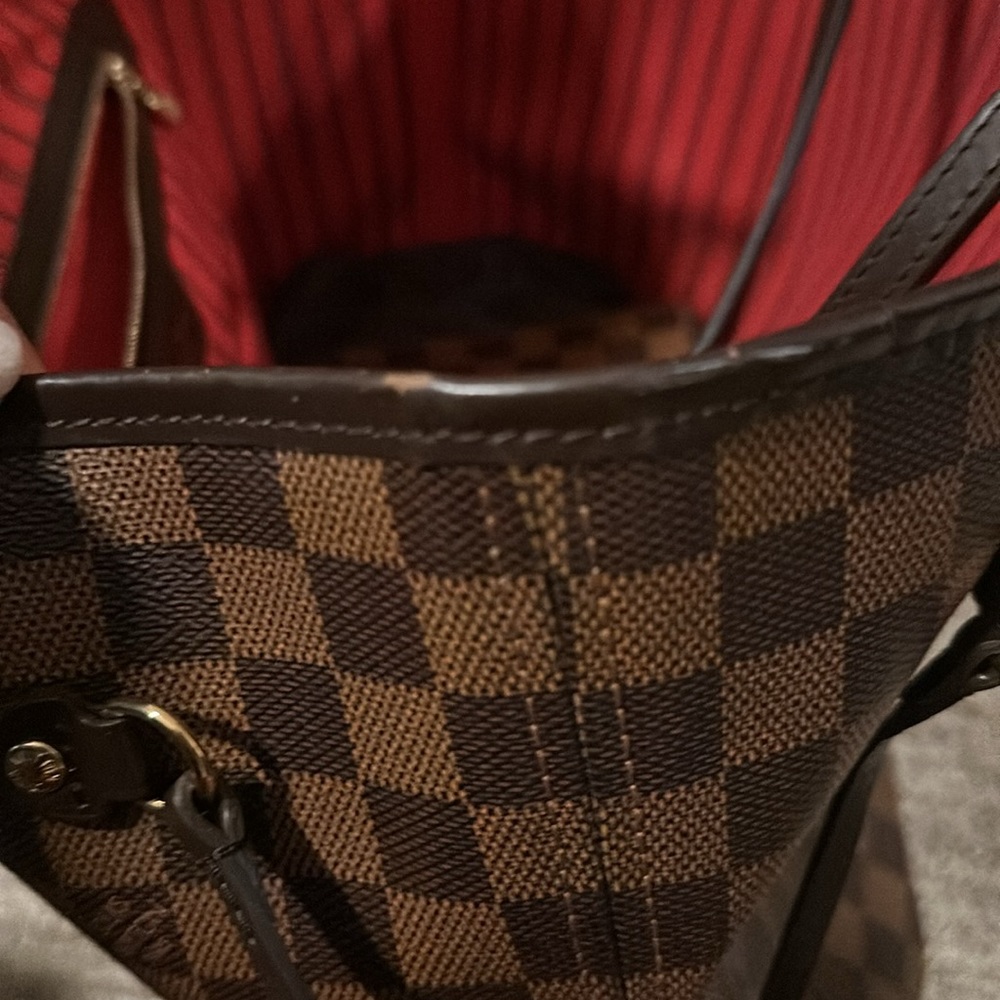Authentic Louis Vuitton Neverfull MM in Damier Enene - Picture 4 of 12